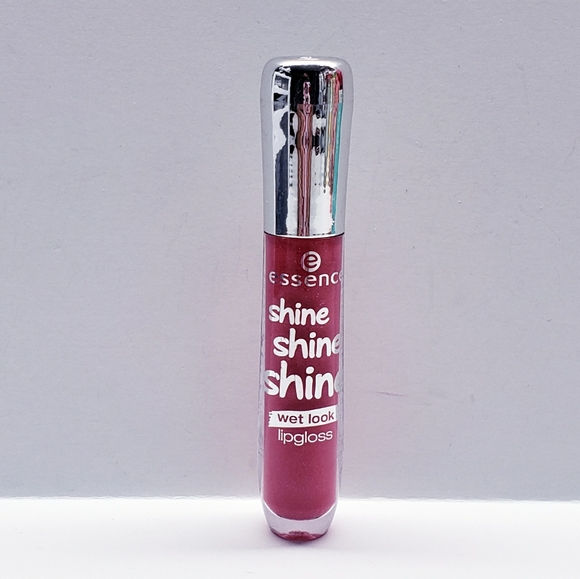 Essence Shine Shine Shine Wetlook Lipgloss, #20 Strawberry Red, 5ml - Picture 1 of 4